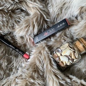 MeMeMe Lip Glide Lip Colour in Playful Peach